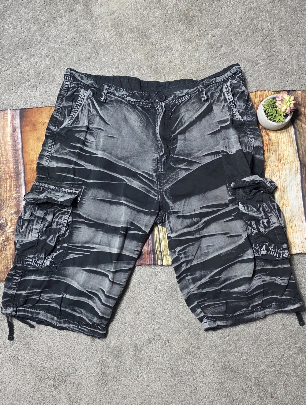 Grunge Style Black Cargo Shorts Size 34 Xiyhuangzu